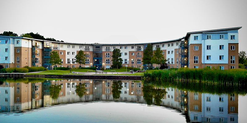 Wentworth Accommodation Across the Lake